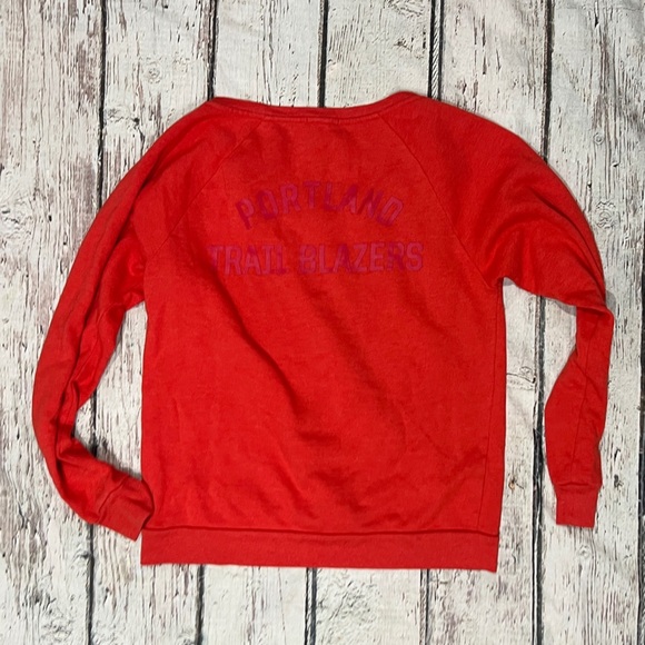Portland Trail Blazers Mitchell & Ness Womens Red Pullover Jumper Sweatshirt - Picture 2 of 5
